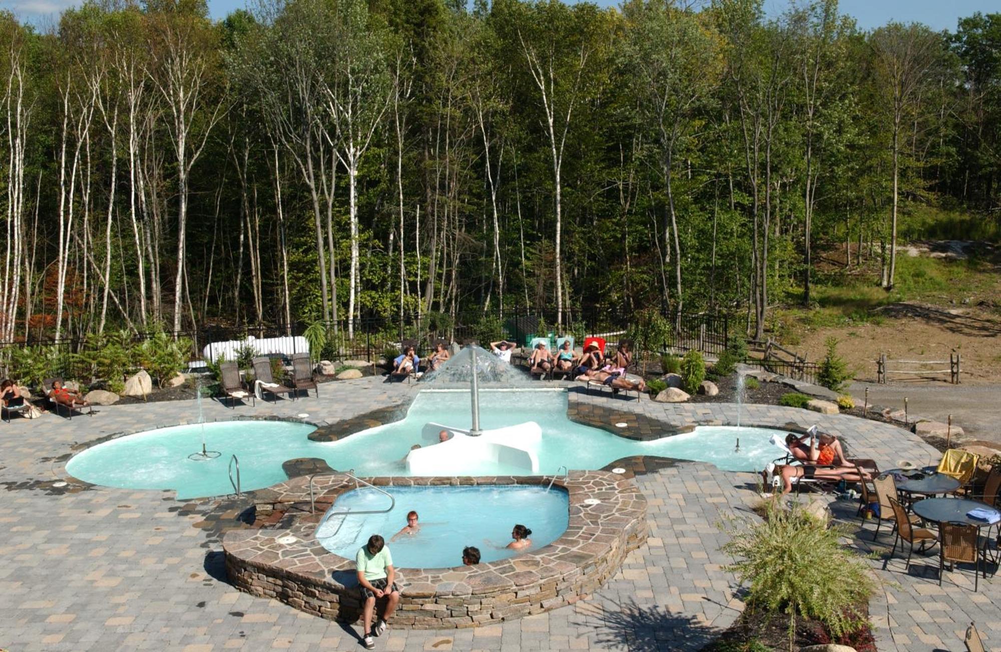 Cap Tremblant Mountain Resort Mont-Tremblant Eksteriør bilde