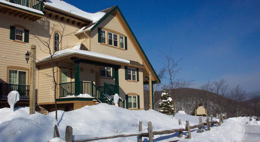 Cap Tremblant Mountain Resort Mont-Tremblant Eksteriør bilde