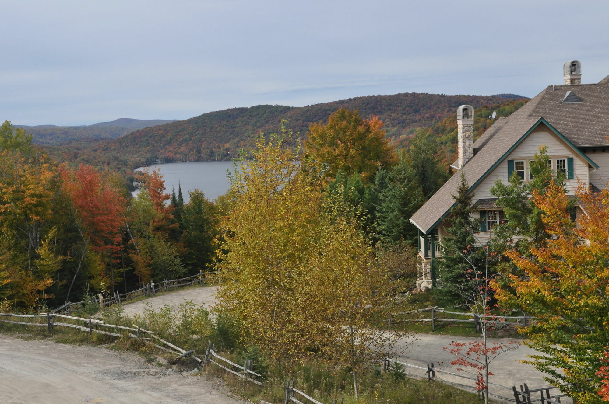 Cap Tremblant Mountain Resort Mont-Tremblant Eksteriør bilde